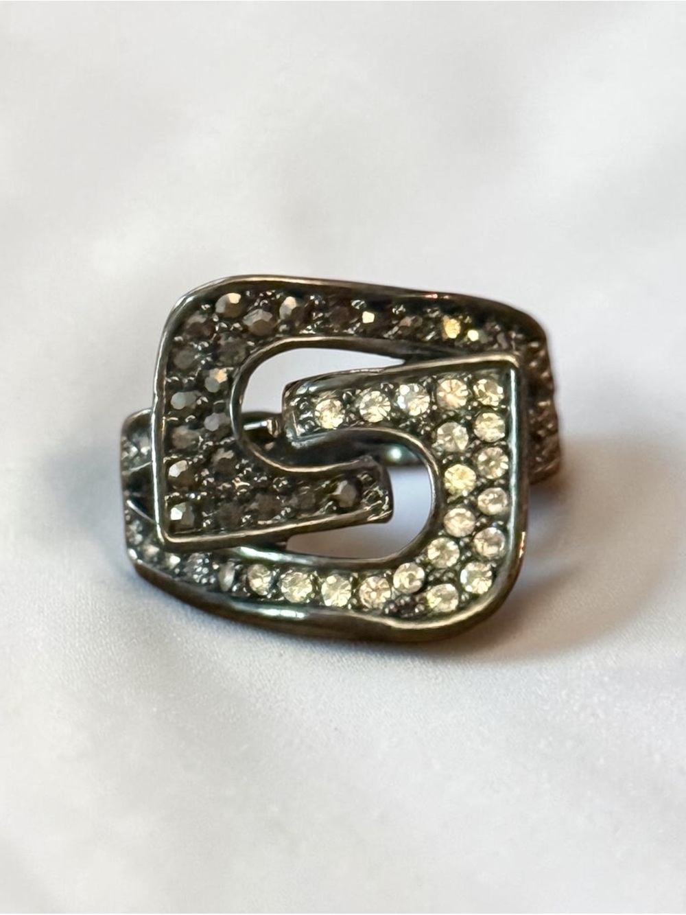 Gunmetal rhinestone belt buckle ring